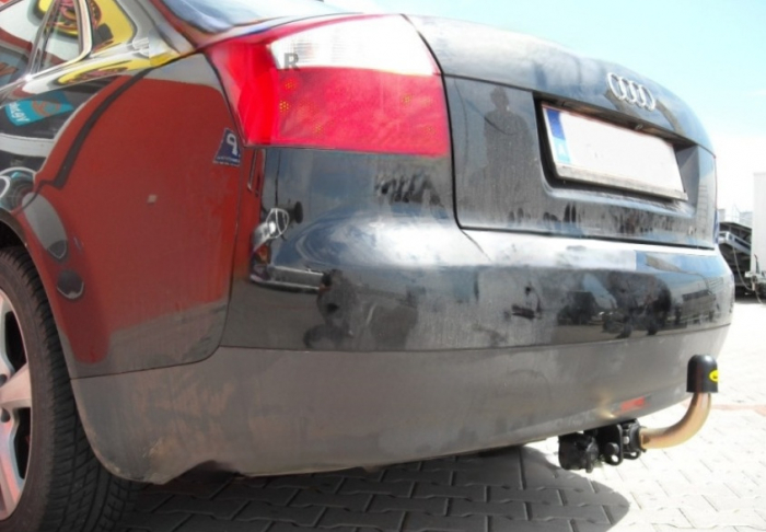 Carlig remorcare Audi A4 B7 2004 - 2007 demontabil automat cu maneta marca Autohak [5]