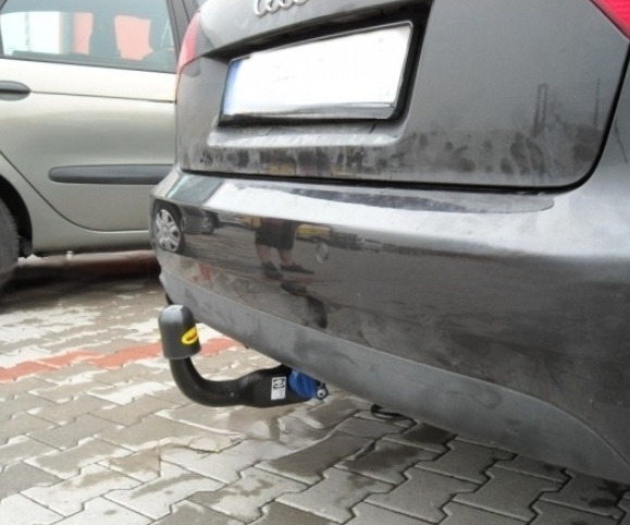 Carlig remorcare Audi A4 B7 2004 - 2007 demontabil automat vertical marca Autohak [4]