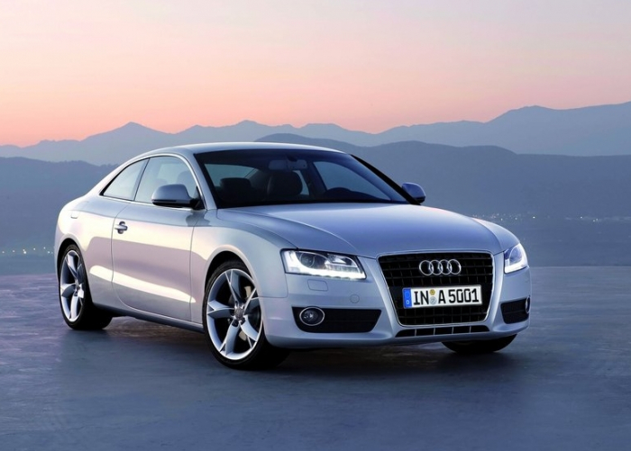 Carlig remorcare Audi A5 8T 2007 - 2017 vertical cu cheie marca Autohak [4]