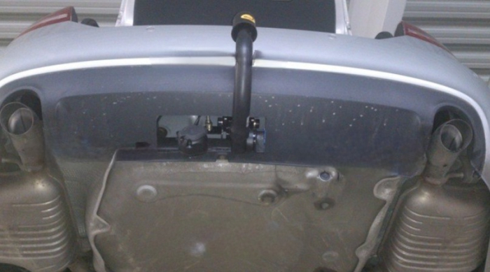 Carlig remorcare Audi A6 2004 - 2011 demontabil automat vertical marca Autohak [10]