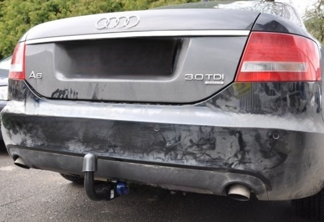 Carlig remorcare Audi A6 2004 - 2011 demontabil automat vertical marca Autohak [13]