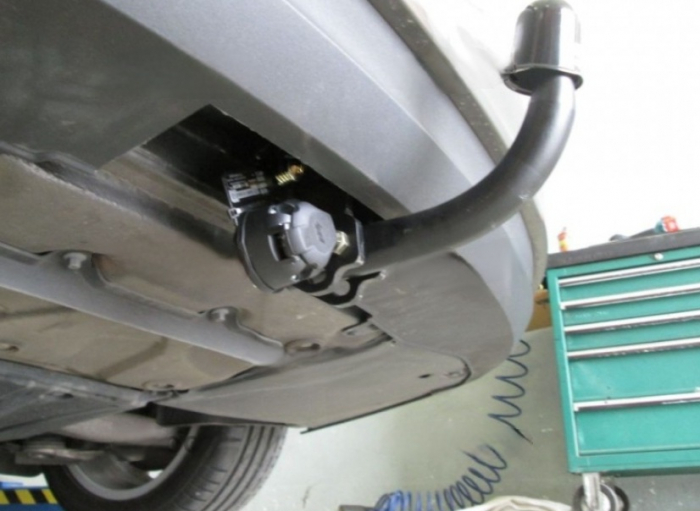 Carlig remorcare Audi A6 4G 2011-2018 marca Autohak a30s [4]