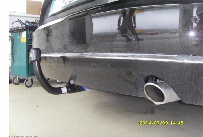 Carlig remorcare Audi A8 4H 2010 - 2017 vertical cu cheie marca Autohak [5]