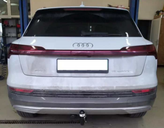 Carlig remorcare Audi E-Tron 2018 - prezent demontabil automat vertical [2]