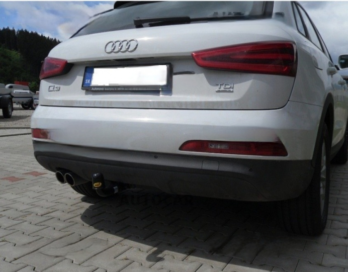 Carlig remorcare Audi Q3 8U 2011 - 2018 vertical cu cheie marca Autohak [5]