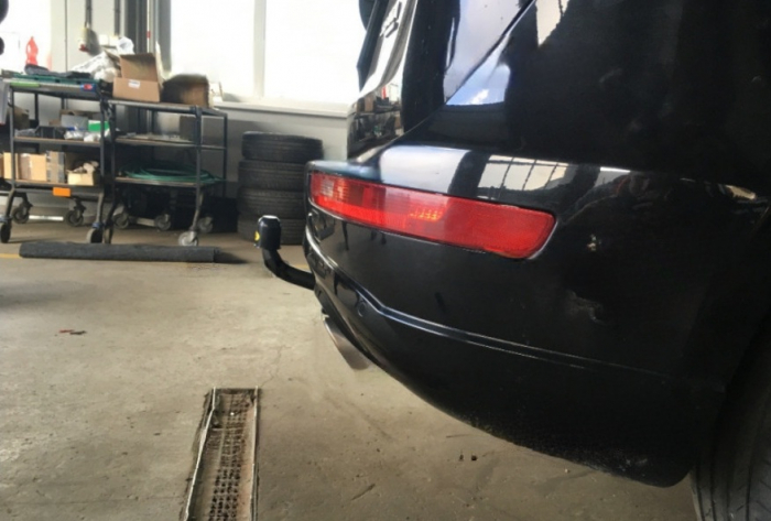 Carlig remorcare Audi Q5 2008 - 2017 demontabil automat cu maneta marca Autohak [5]