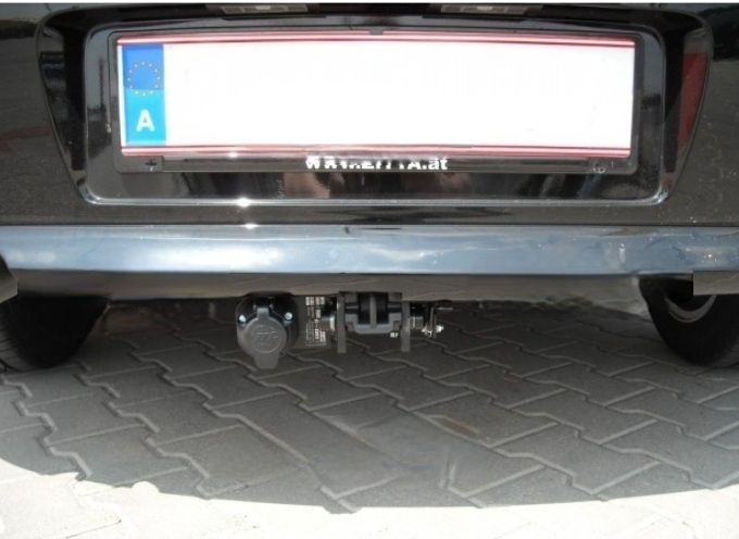 Carlig remorcare BMW Seria 1 htb, coupe, cabrio E81 E82 E87 E88 2004-2011 demontabil automat cu maneta marca Autohak [2]