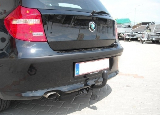 Carlig remorcare BMW Seria 1 htb, coupe, cabrio E81 E82 E87 E88 2004-2011 demontabil automat cu maneta marca Autohak [5]
