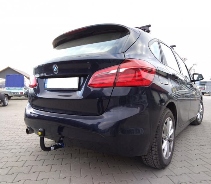 Carlig remorcare BMW Seria 2 GT F46, Active Tourer F45 vertical cu cheie marca Autohak [4]
