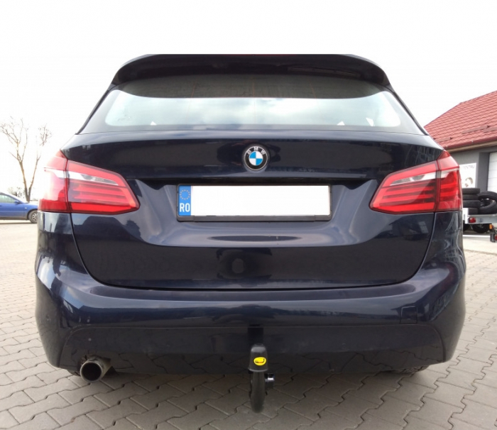 Carlig remorcare BMW Seria 2 GT F46, Active Tourer F45 vertical cu cheie marca Autohak [5]
