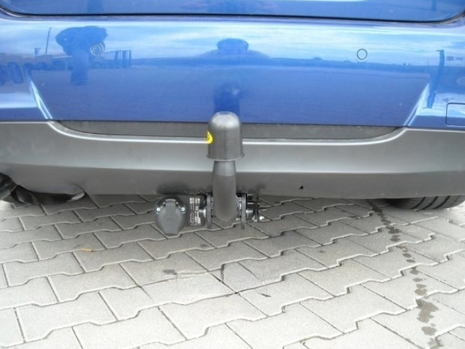 Carlig remorcare BMW Seria 3 E90/E91 2005 - 2011 demontabil automat cu maneta marca Autohak [4]