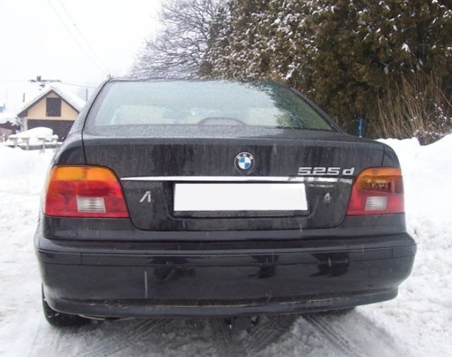 Carlig remorcare BMW Seria 5 E39 sedan 1995 - 2003 demontabil automat cu maneta marca Autohak [4]