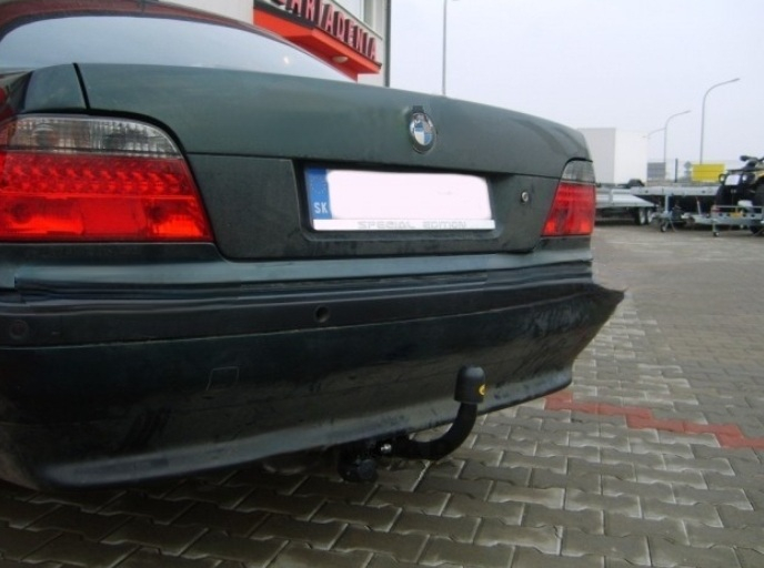 Carlig remorcare BMW seria 7 E38 1994 - 2001 marca Autohak [7]