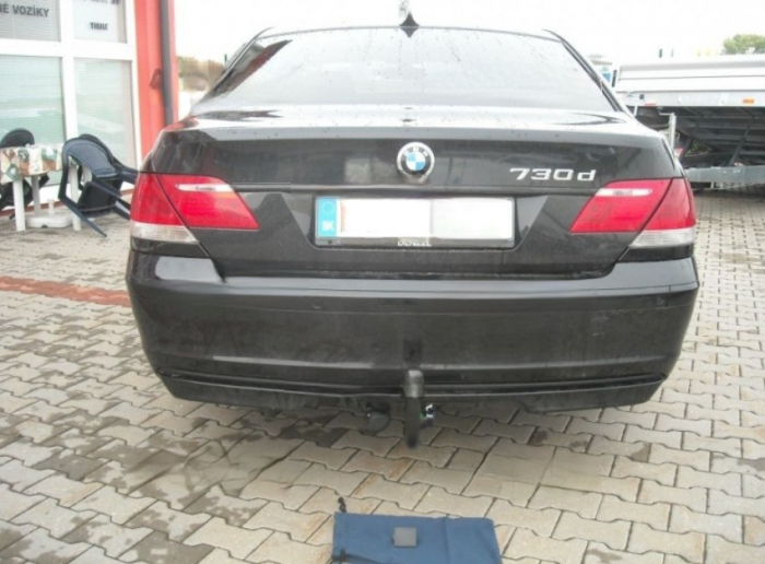 Carlig remorcare BMW Seria 7 E65, E66 2005 - 2008 vertical cu cheie marca Autohak [7]