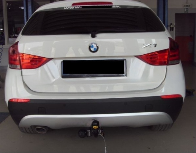 Carlig remorcare BMW X1 E84 2009 - 2015 demontabil automat cu maneta marca Autohak [5]