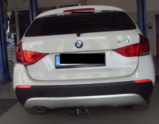 Carlig remorcare BMW X1 E84 2009 - 2015 demontabil automat cu maneta marca Autohak [4]