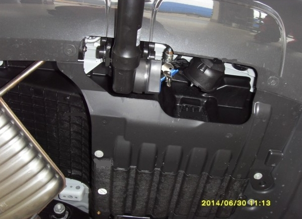 Carlig remorcare BMW X1 E84 2009 - 2015 vertical cu cheie marca Autohak [6]