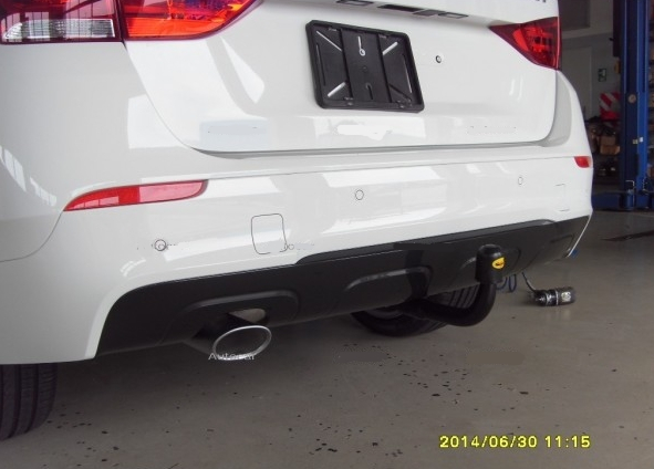 Carlig remorcare BMW X1 E84 2009 - 2015 vertical cu cheie marca Autohak [5]
