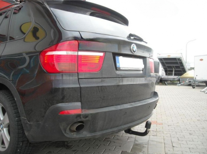 Carlig remorcare BMW X5 E70 2007 - 2013 vertical cu cheie marca Autohak [9]