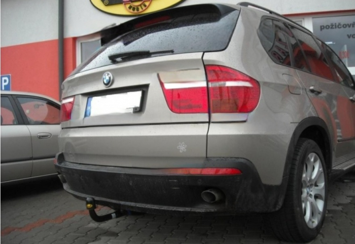 Carlig remorcare BMW X5 E70 2007 - 2013 vertical cu cheie marca Autohak [13]