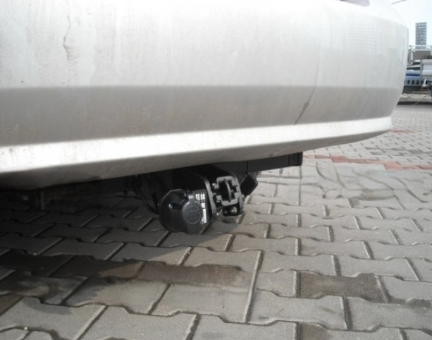 Carlig remorcare Chevrolet Aveo 4 usi 2006 - 2011 demontabil automat cu maneta marca Autohak [2]