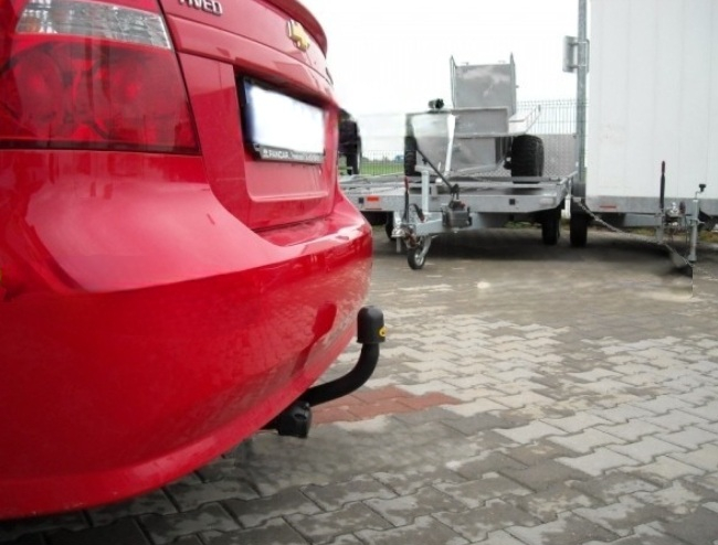 Carlig remorcare Chevrolet Aveo 4 usi dupa 2006 marca Autohak [3]
