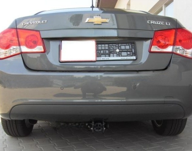 Carlig remorcare Chevrolet Cruze dupa 2009 demontabil automat cu maneta marca Autohak [5]