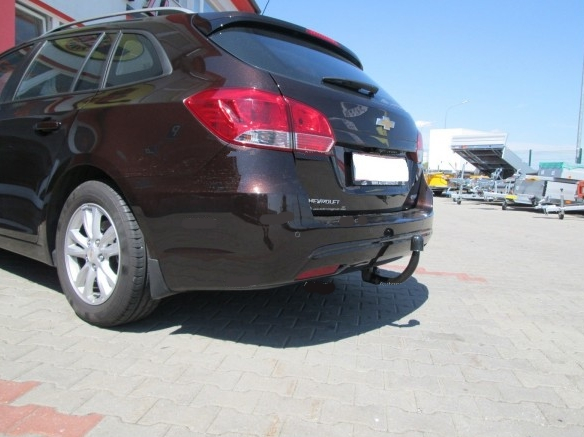 Carlig remorcare Chevrolet Cruze SW dupa 2012 vertical cu cheie marca Autohak [4]