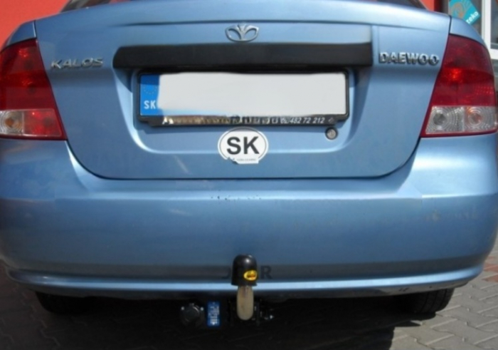 Carlig remorcare Chevrolet Kalos 4 usi 2002 - 2008 demontabil automat cu maneta marca Autohak [4]