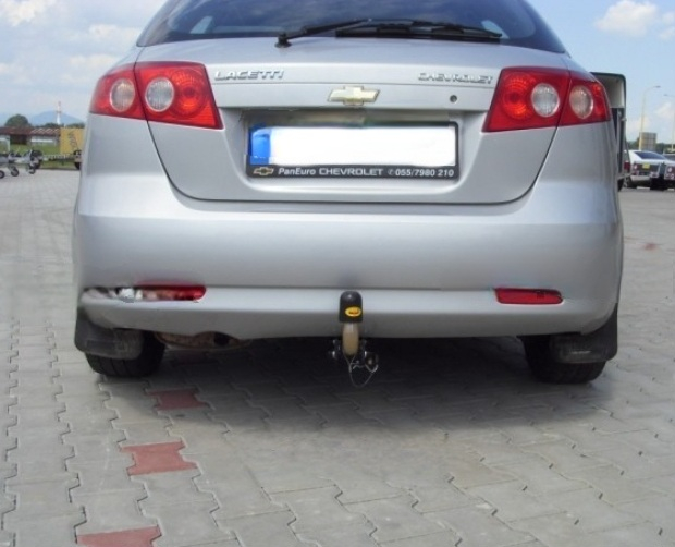 Carlig remorcare Chevrolet Lacetti 5 usi dupa 2005 demontabil automat cu maneta marca Autohak [3]
