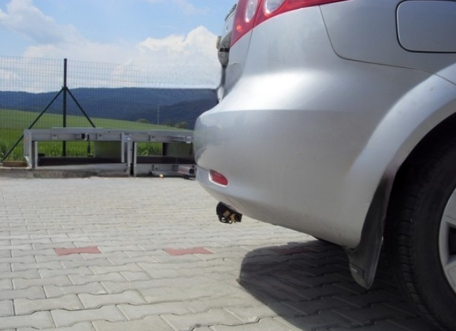 Carlig remorcare Chevrolet Lacetti 5 usi dupa 2005 demontabil automat cu maneta marca Autohak [2]
