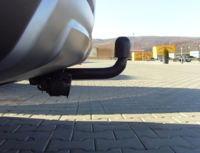 Carlig remorcare Chevrolet Orlando dupa 2011 demontabil automat cu maneta marca Autohak [3]