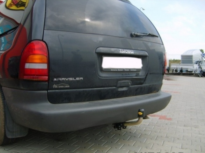 Carlig remorcare Chrysler Grand Voyager 1996 - 2001 demontabil automat cu maneta marca Autohak [4]