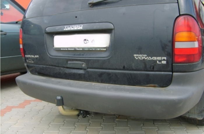 Carlig remorcare Chrysler Voyager 1996 - 2001 demontabil automat cu maneta marca Autohak [3]