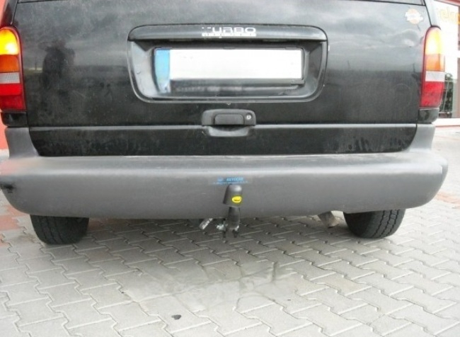 Carlig remorcare Chrysler Voyager 1996 - 2001 marca Autohak [3]