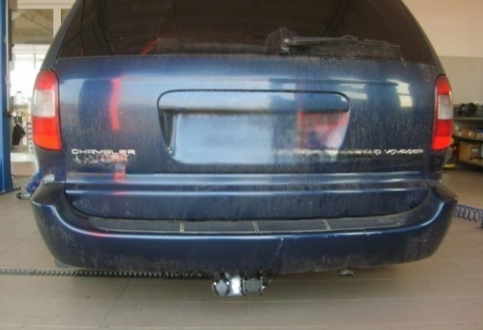 Carlig remorcare Chrysler Voyager 2001 - 2008 demontabil automat cu maneta marca Autohak [6]