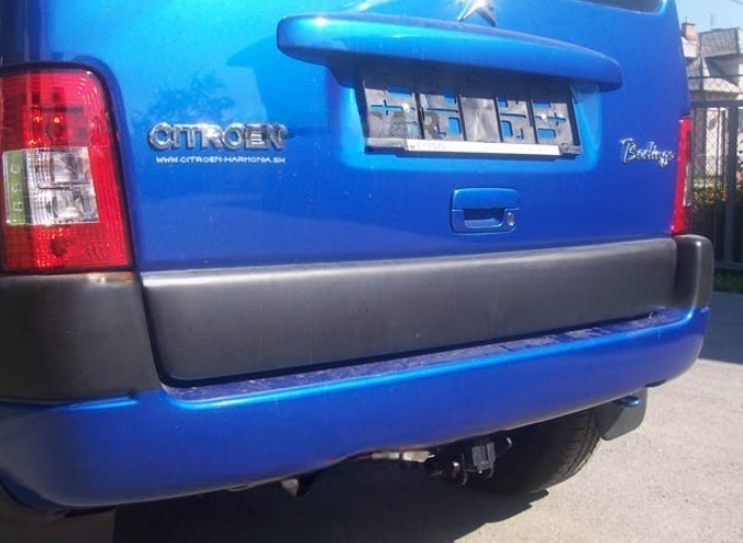 Carlig remorcare Citroen Berlingo 1997 - 2011 demontabil automat cu maneta marca Autohak [7]