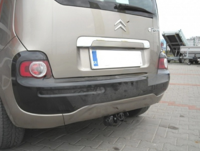 Carlig remorcare Citroen C3 Picasso dupa 2009 demontabil automat cu maneta marca Autohak [2]