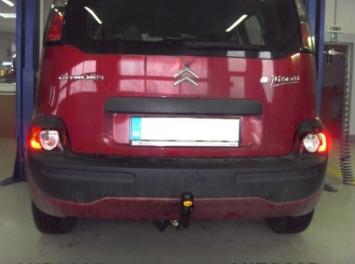 Carlig remorcare Citroen C3 Picasso dupa 2009 marca Autohak [5]