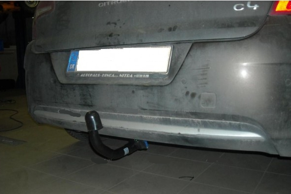 Carlig remorcare Citroen C4 htb 2010 - 2020 vertical cu cheie marca Autohak [4]