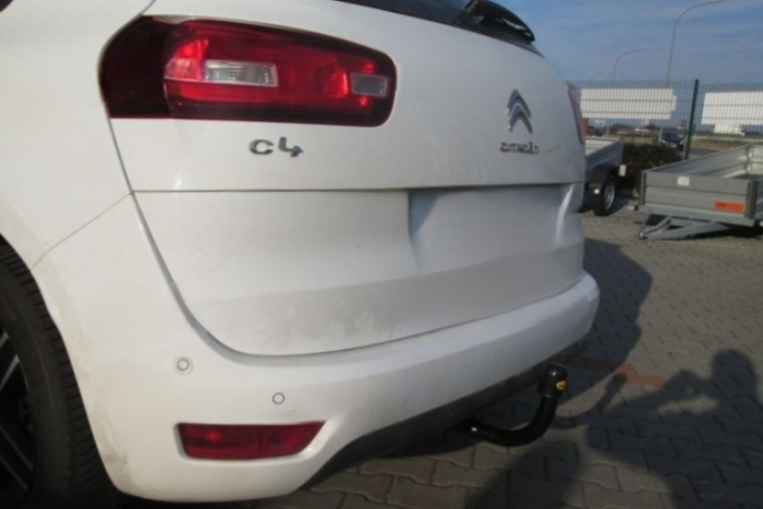 Carlig remorcare Citroen C4 Grand Picasso 2013 - 2018 vertical cu cheie marca Autohak [10]