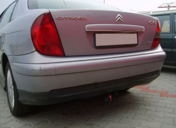 Carlig remorcare Citroen C5 4/5 usi 2000 - 2004 demontabil automat cu maneta marca Autohak [3]