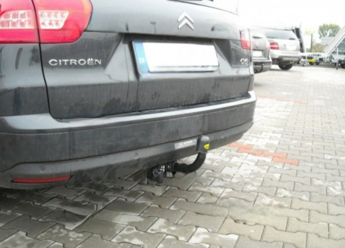 Carlig remorcare Citroen C5 combi dupa 2008 demontabil automat cu maneta marca Autohak [3]