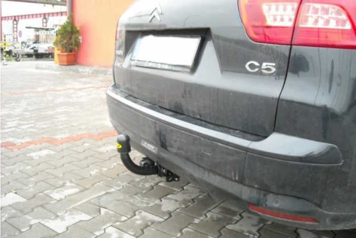 Carlig remorcare Citroen C5 combi dupa 2008 demontabil automat cu maneta marca Autohak [4]
