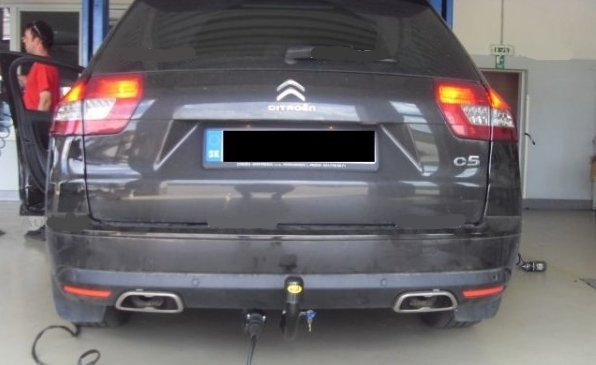 Carlig remorcare Citroen C5 combi dupa 2008 vertical cu cheie marca Autohak [6]