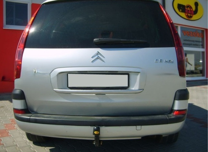 Carlig remorcare Citroen C8 dupa 2002 marca Autohak [4]