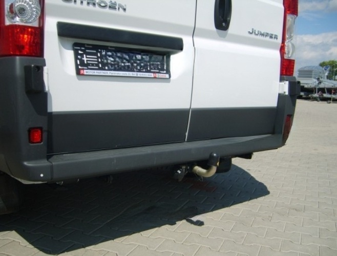 Carlig remorcare Citroen Jumper Duba L1, L2, L3 dupa 2006 demontabil automat cu maneta marca Autohak [3]