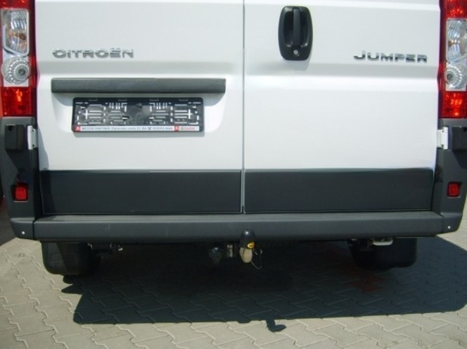 Carlig remorcare Citroen Jumper Duba L1, L2, L3 dupa 2006 demontabil automat cu maneta marca Autohak [4]
