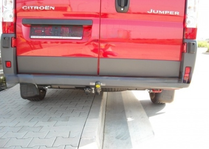Carlig remorcare Citroen Jumper Duba L1 L2 L3 dupa 2006 marca Autohak [2]