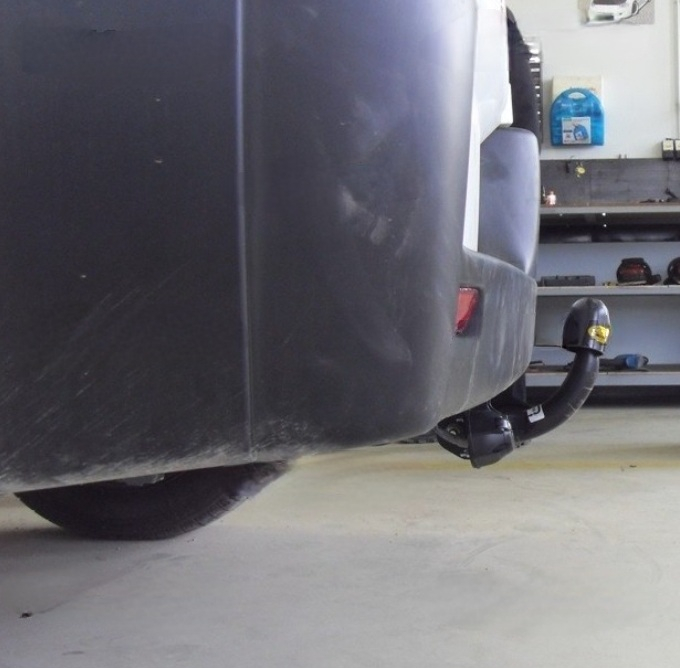 Carlig remorcare Citroen Jumpy dupa 2006 marca Autohak [5]